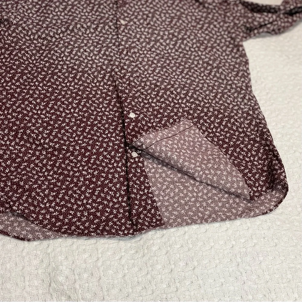 J. Crew Men's Maroon Patterned Button Down Shirt‎ ~ Size Large ~Slim Fit~Office